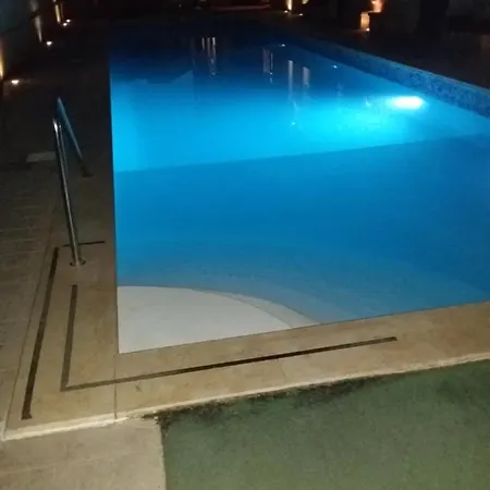 Appartement Gozo, 2 Bedroom With Communal Pool Għajnsielem