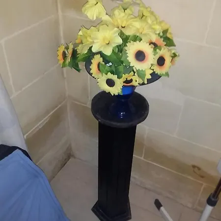 Gozo, 2 Bedroom With Communal Pool * Għajnsielem