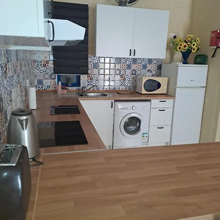 Gozo, 2 Bedroom With Communal Pool *