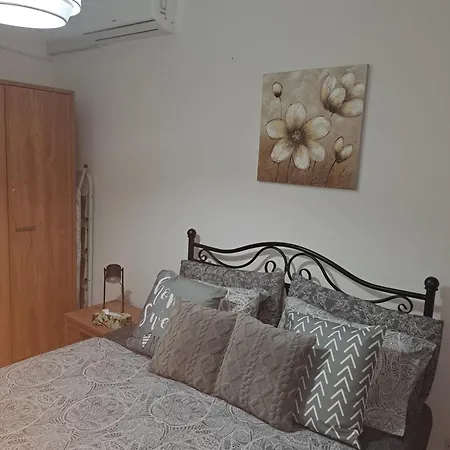 Gozo, 2 Bedroom With Communal Pool